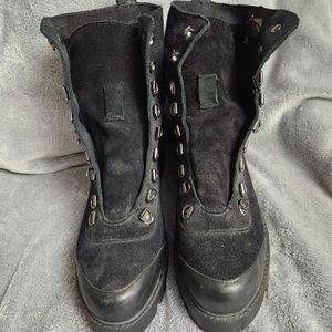 Urban Outfitters Black Leather Hiking Combat Boots- No laces Size 8